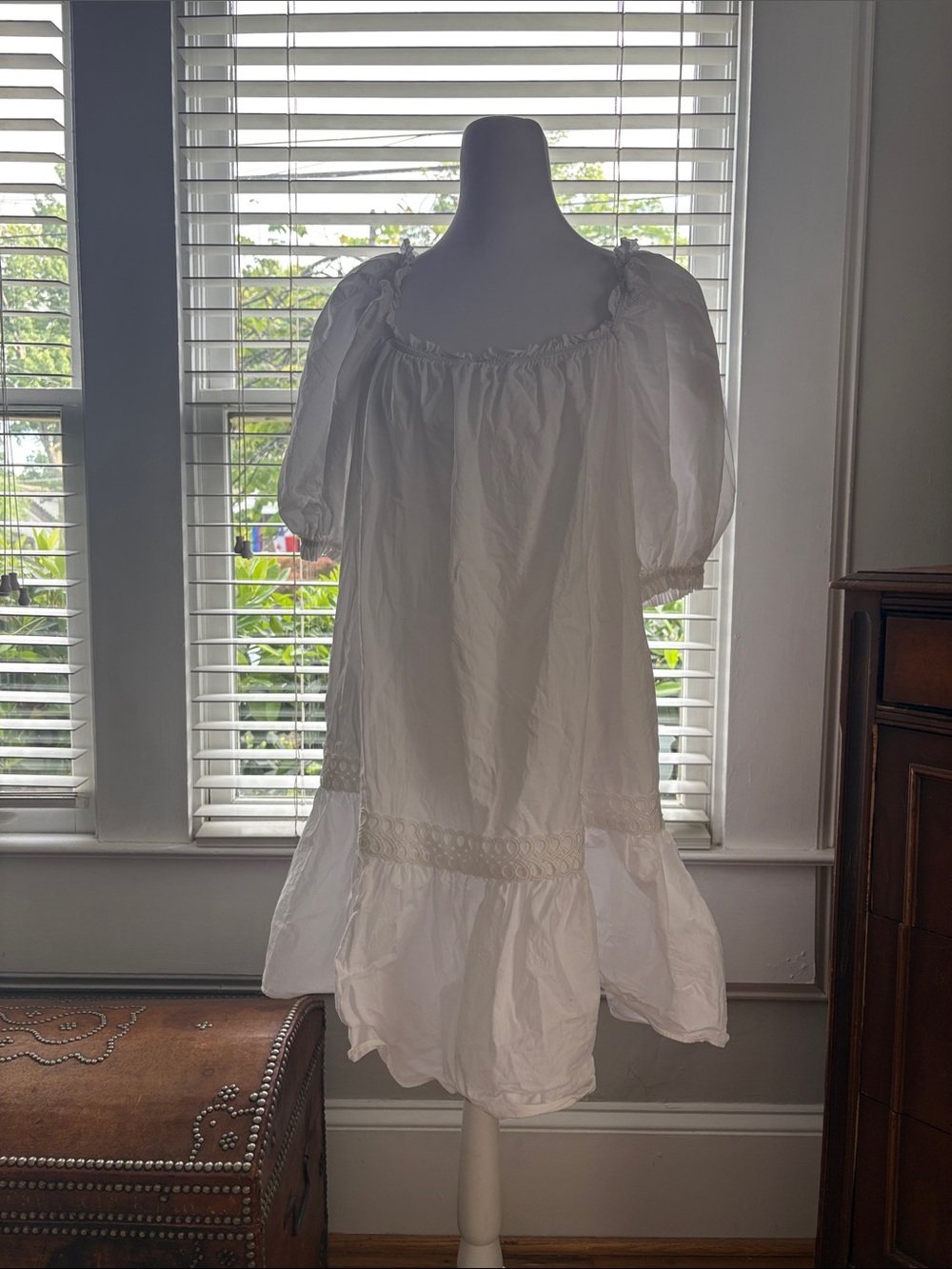 H&M White Puff Sleeve Babydoll Dress